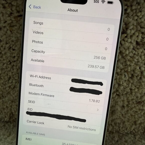 White iphone 16 Pro Max Unlocked - Picture 5 of 6